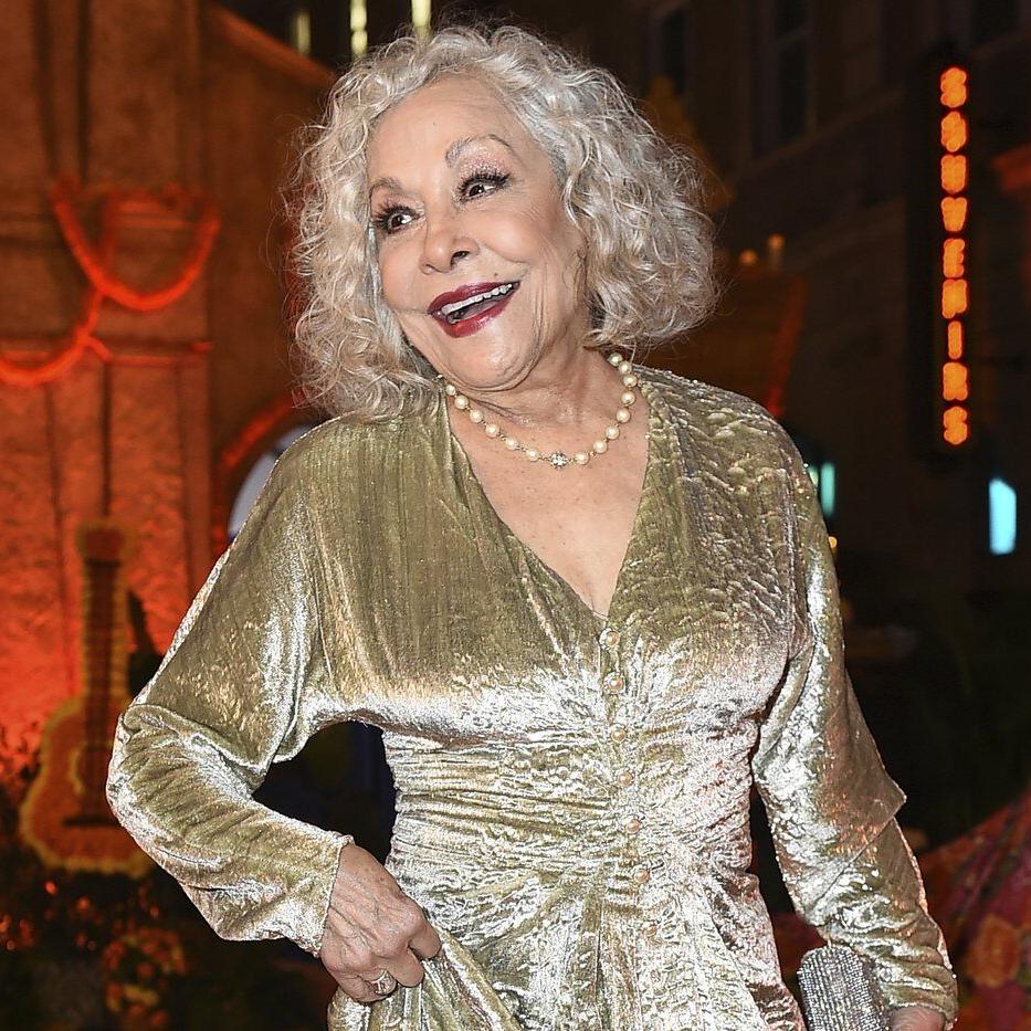 Renée Victor, the voice of no-nonsense Abuelita in 'Coco,' dies at 86